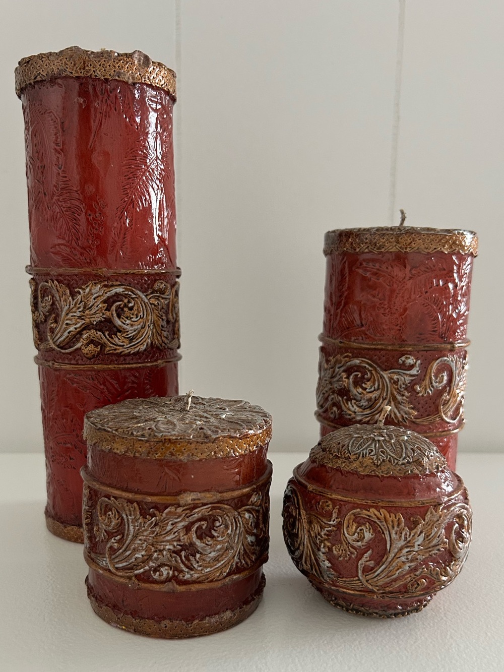 Set of 4 Vintage Tuscan Rustic Red & Gold Carved Pillar Candles Decorative Home